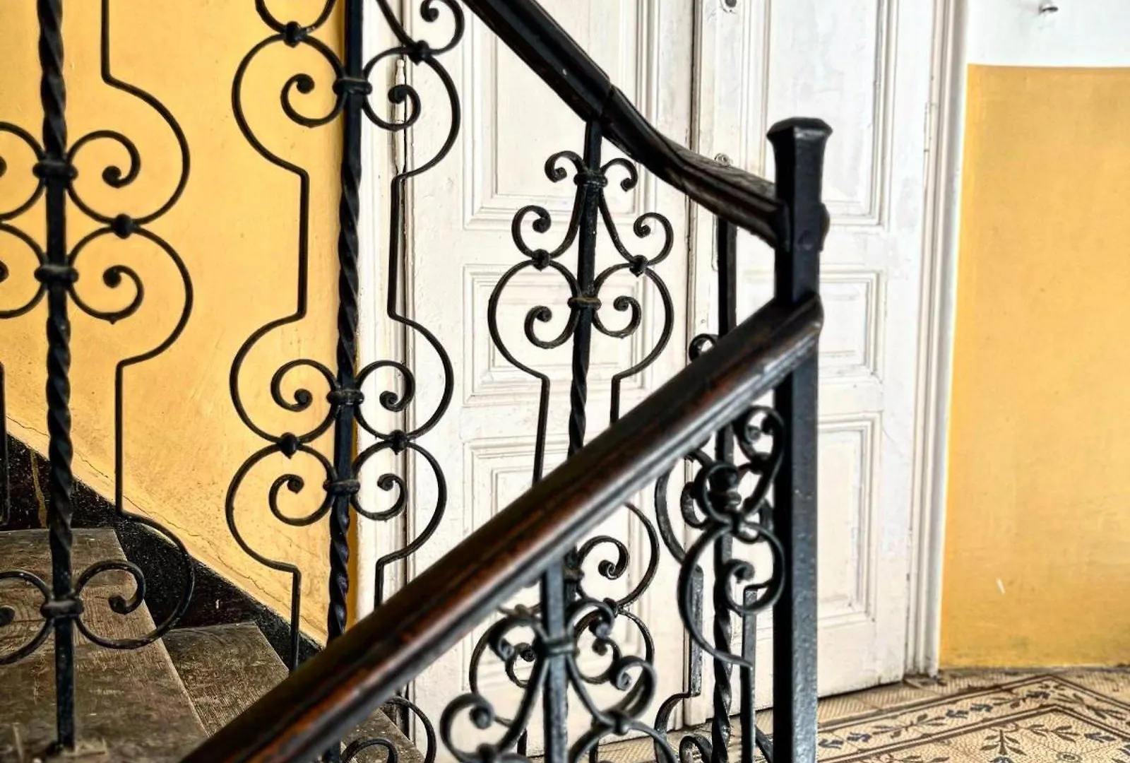 Vip Apartments Lviv 0*,